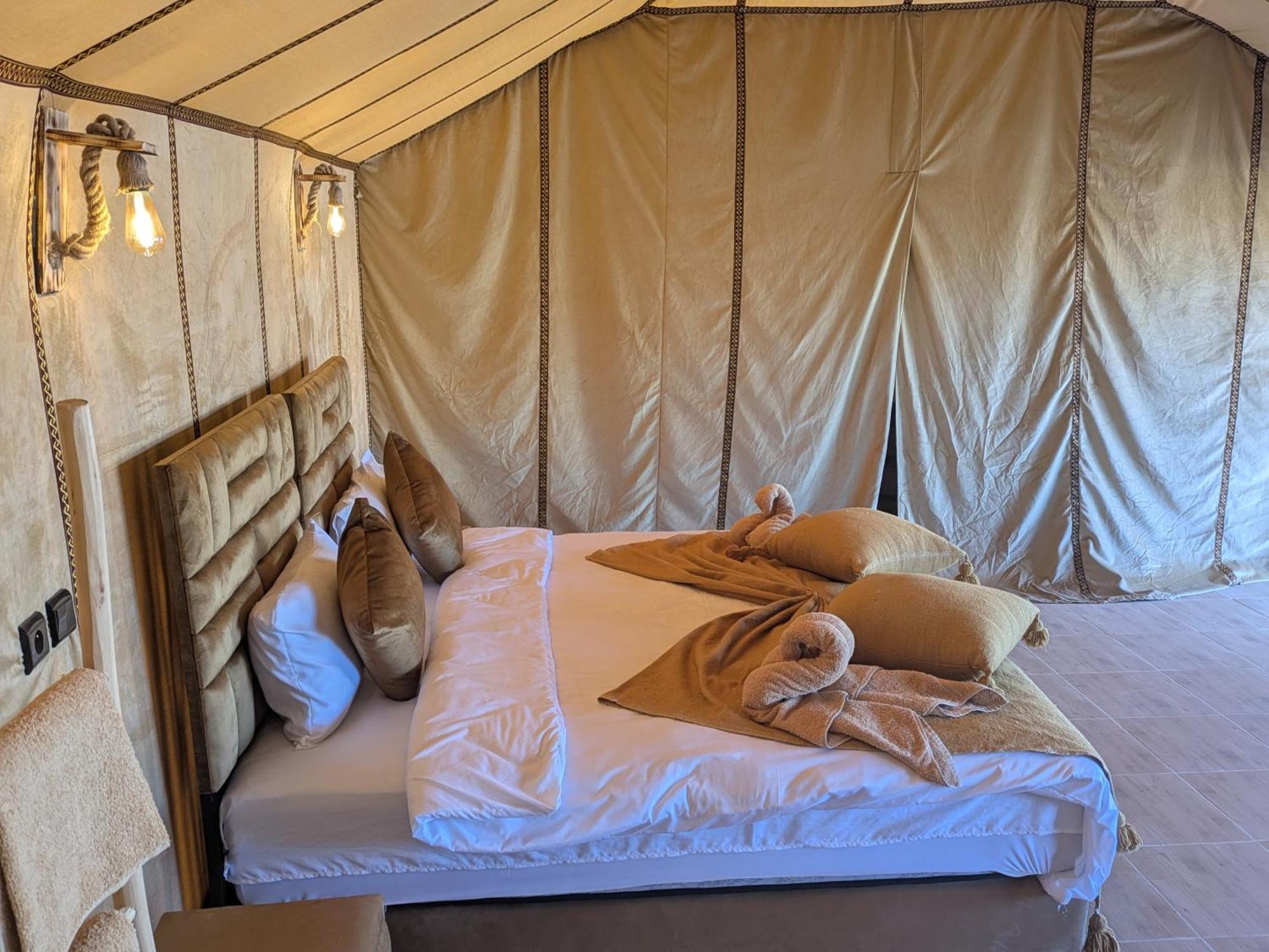Tente de luxe Glamping Dunes Merzouga